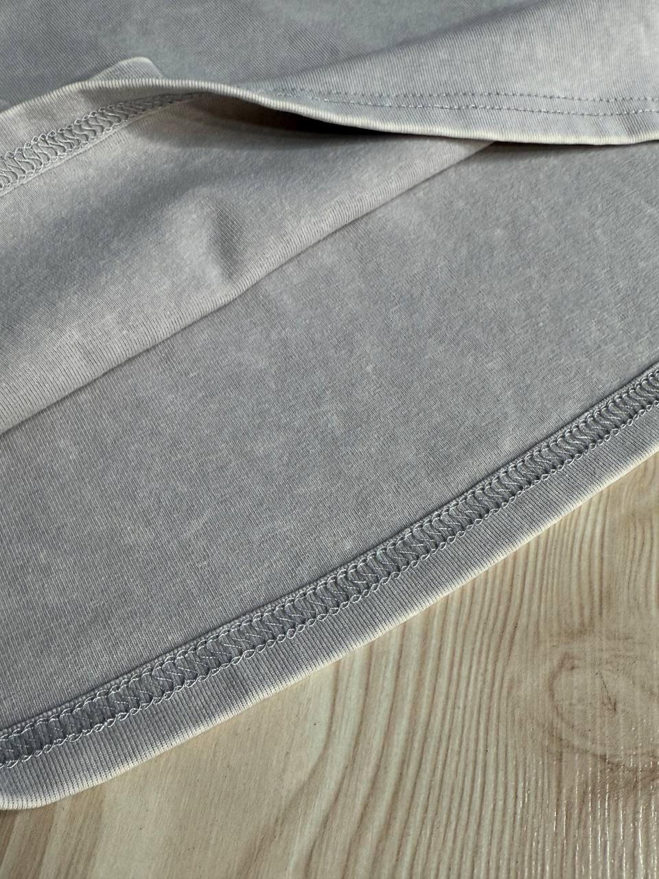 Лонгслів жіночий A-N 2517-5 трикотажний варка тай-дай з камінчиками R OS Сірий (4894) - фото 6 Лонгслів жіночий A-N 2517-5 трикотажний варка тай-дай з камінчиками R OS Сірий (4894) - фото 6