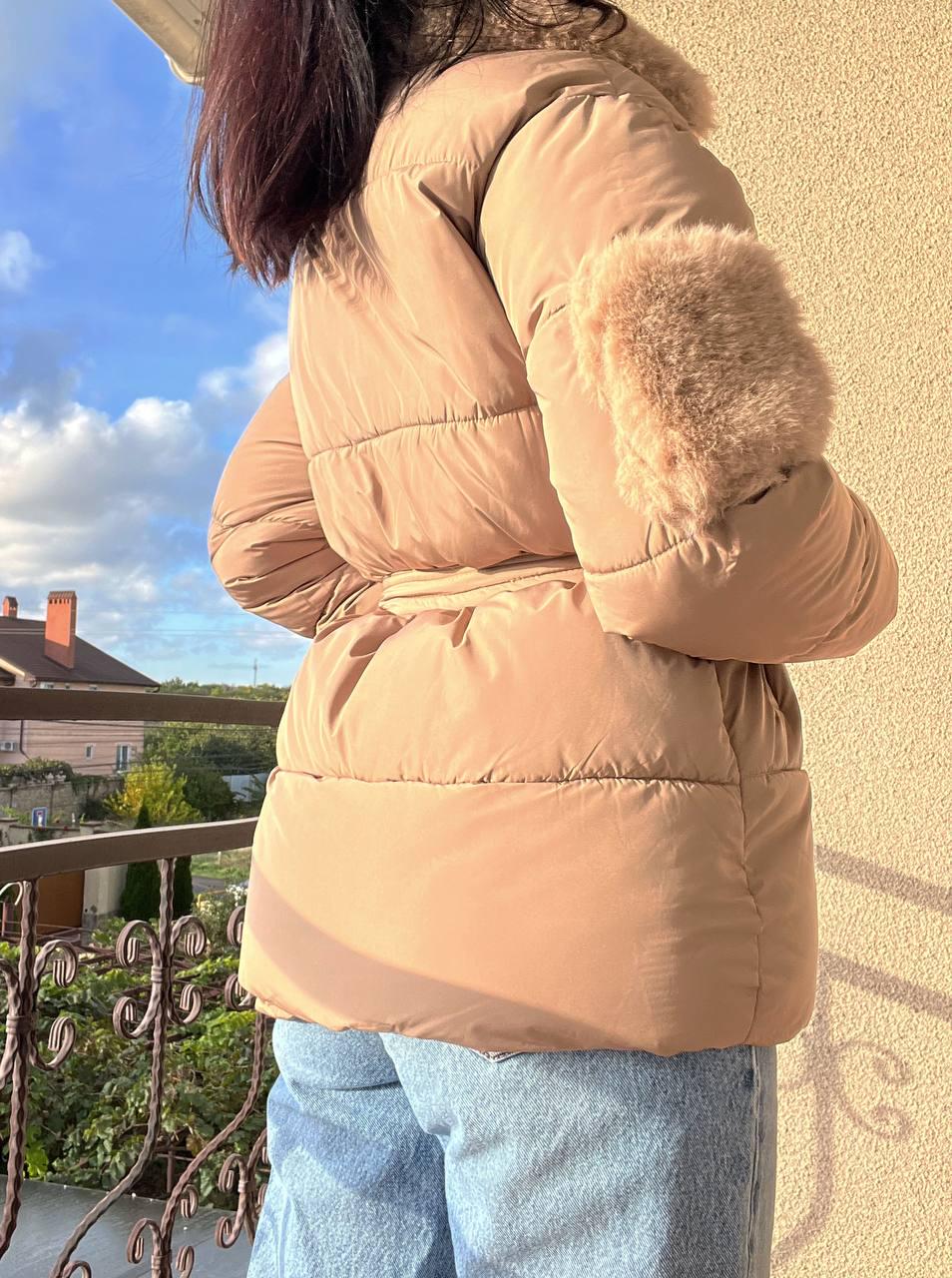 Куртка жіноча Snow Passion 6211 пілот з поясом хутро подовжена р. 48 Бежевий (1009) - фото 5 Куртка жіноча Snow Passion 6211 пілот з поясом хутро подовжена р. 48 Бежевий (1009) - фото 5