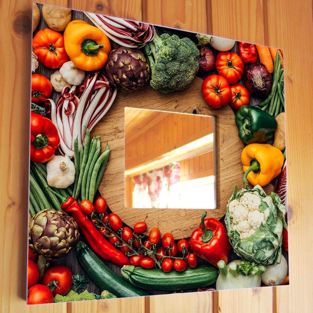 Зеркало декоративное Различные овощи на деревянном фоне 260х260 мм (M04194)
