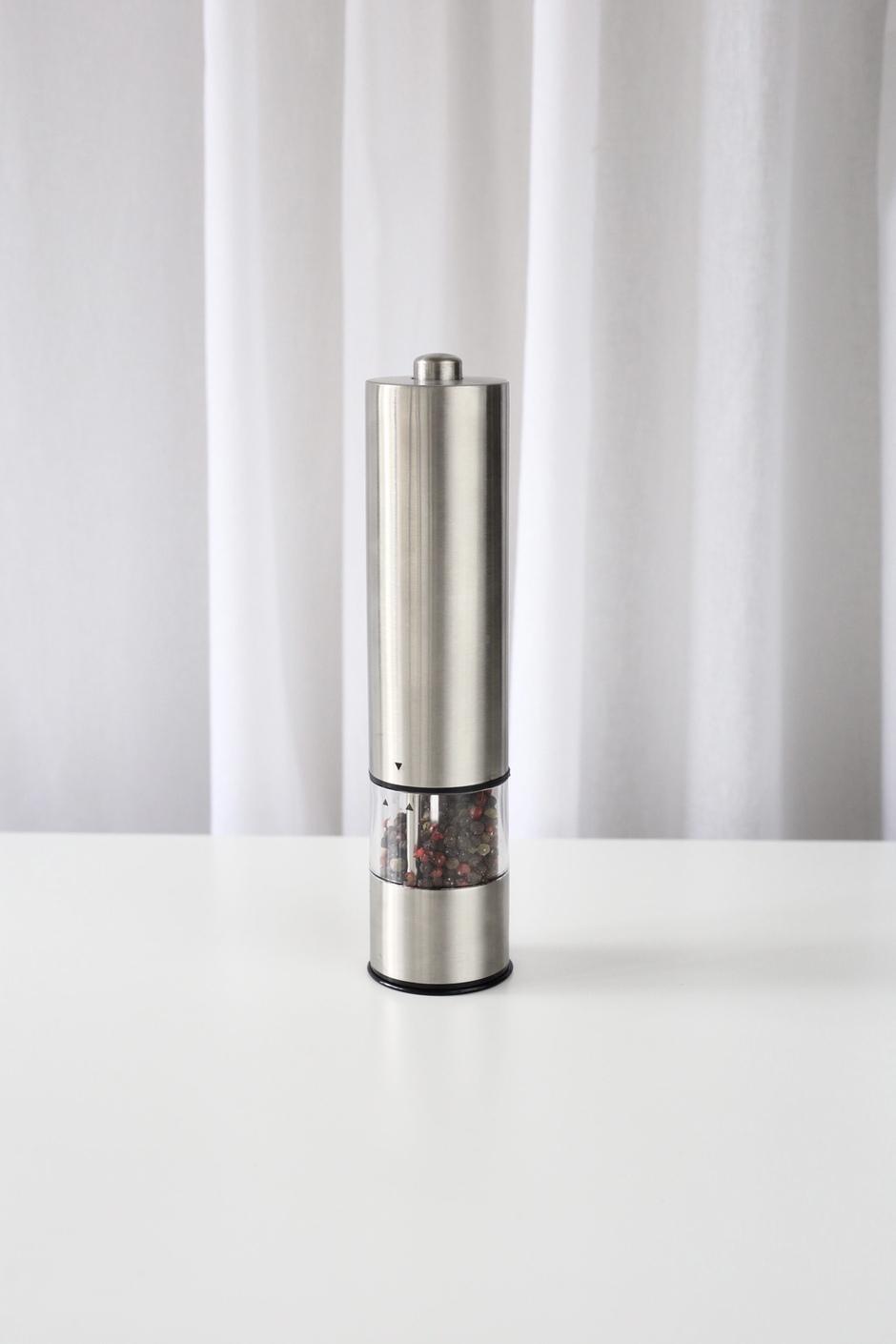 Мельница для специй InspoLine электрическая с регулировкой помола (00000010035) - фото 5 Мельница для специй InspoLine электрическая с регулировкой помола (00000010035) - фото 5