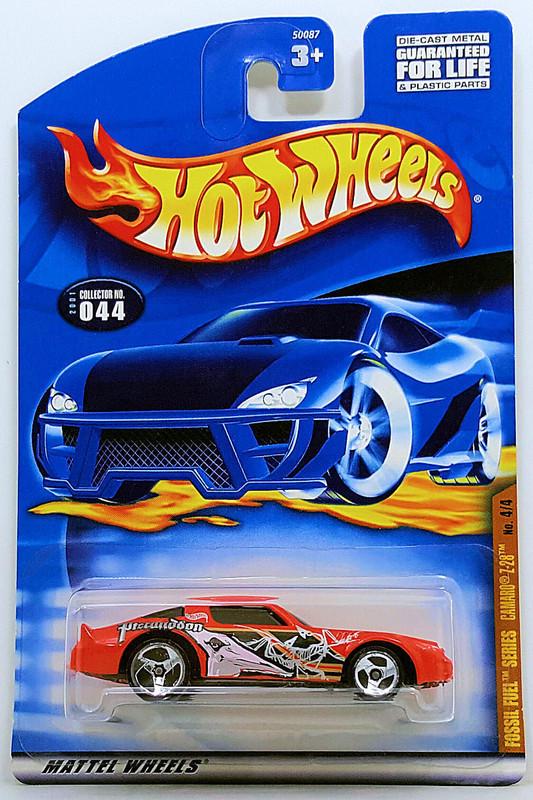 Игрушечная машинка Hot Wheels Camaro Z-28 2001 Fossil Fuel №044 (50087)