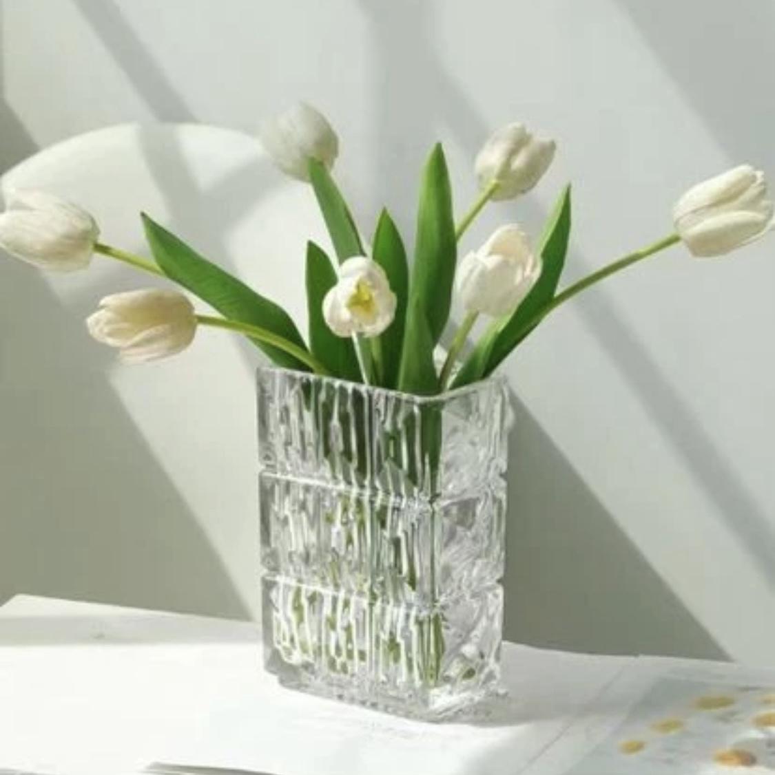 Ваза стеклянная прямоугольная Celine 19,7 см Прозрачный (80010) - фото 6 Ваза стеклянная прямоугольная Celine 19,7 см Прозрачный (80010) - фото 6