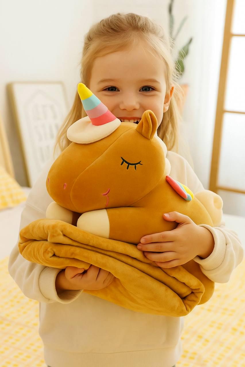 Мягкая игрушка с пледом в середине Единорог коричневый размер пледа 100х165 см - фото 2 Мягкая игрушка с пледом в середине Единорог коричневый размер пледа 100х165 см - фото 2