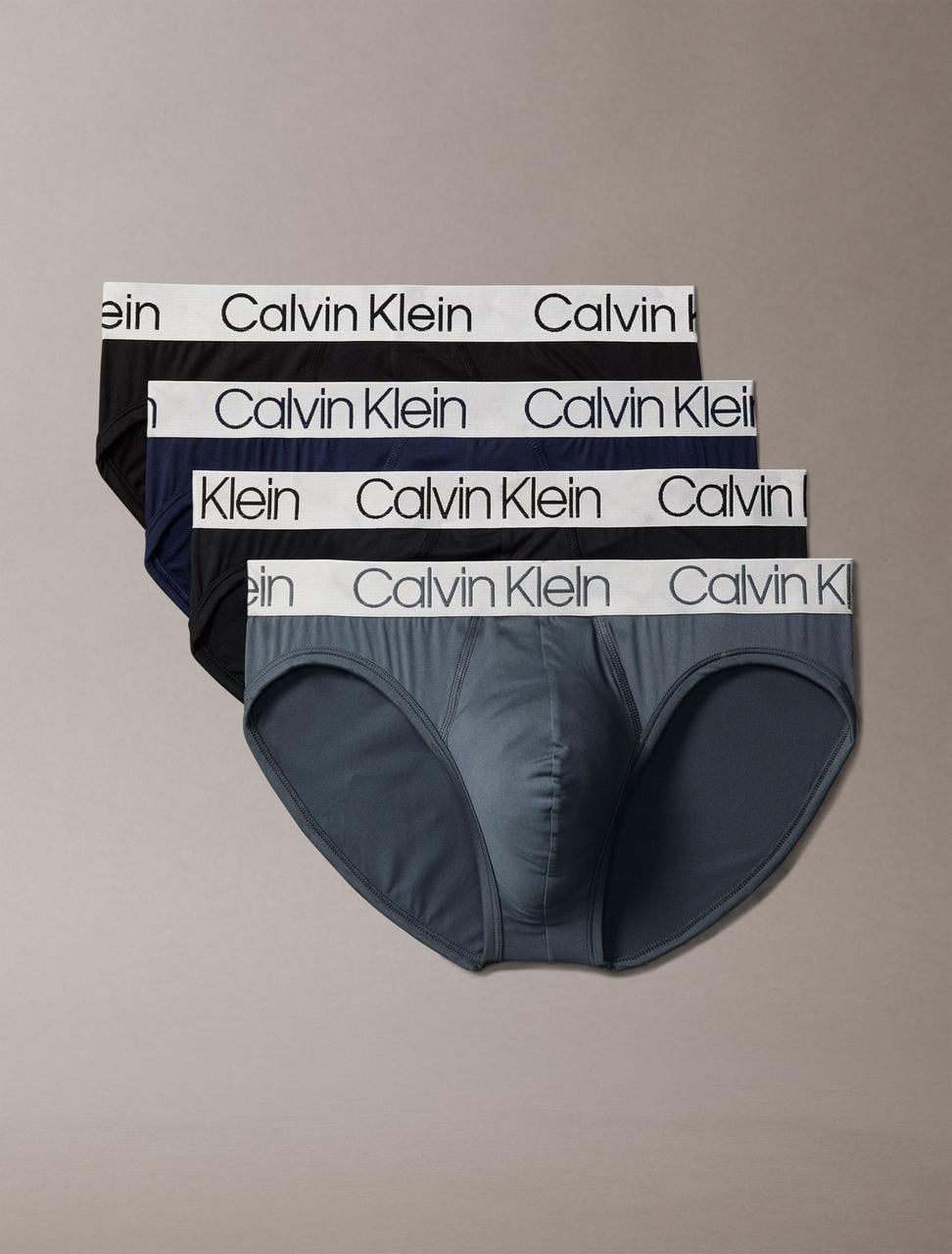 Набір трусів боксери Calvin Klein Chromatic Hip Brief XL 4 шт. Різнокольоровий (2510532559)