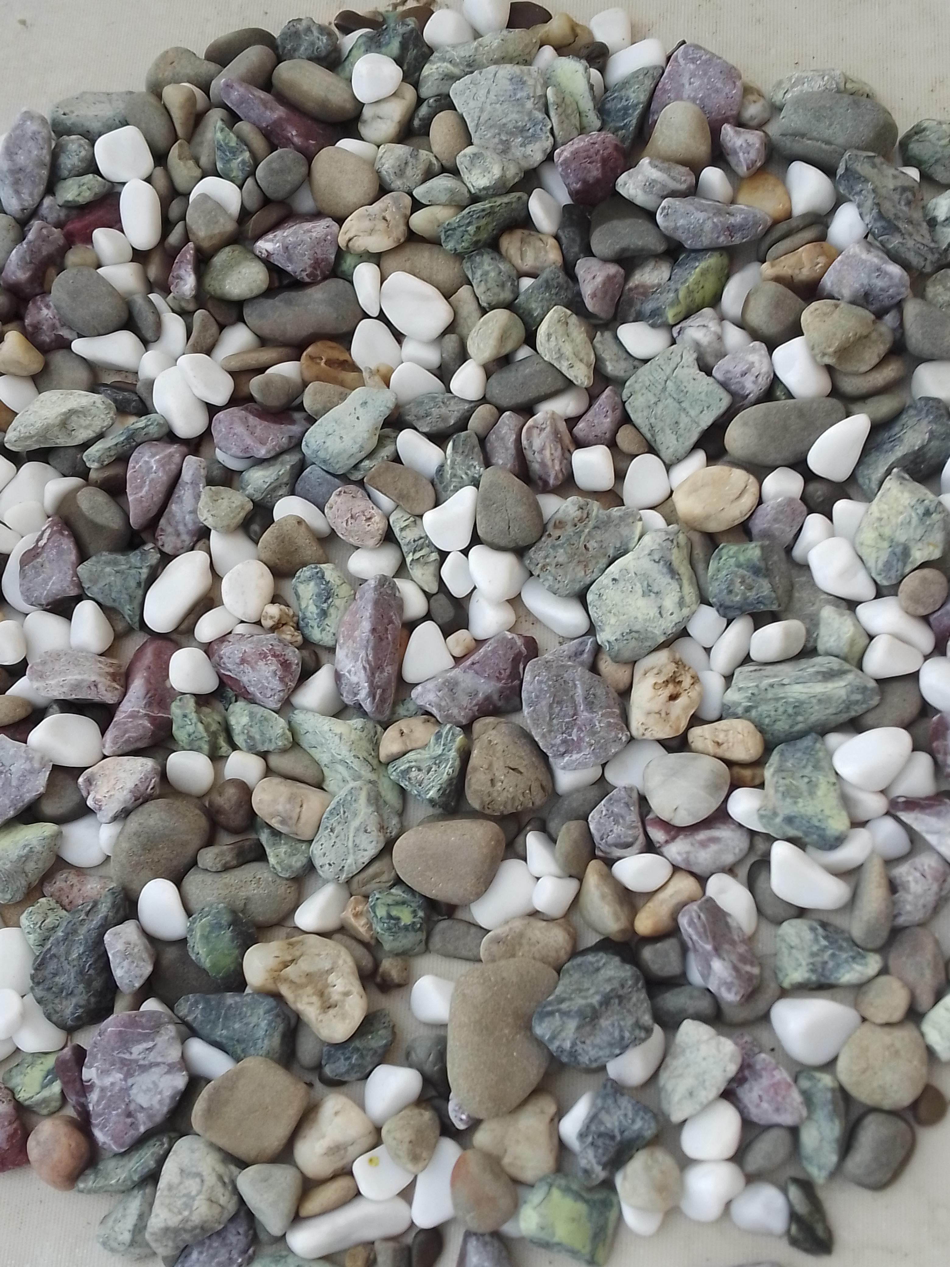 Галька калібрована Кварц Супермікс 1-5 см 30 кг - фото 4 Галька калібрована Кварц Супермікс 1-5 см 30 кг - фото 4