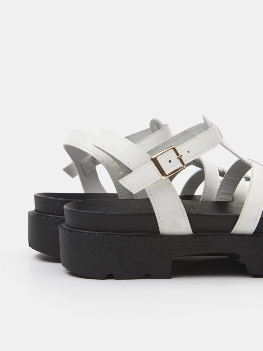 Сандалі Sinsay р. 39 Чорно-білий (9854239) - фото 4 Сандалі Sinsay р. 39 Чорно-білий (9854239) - фото 4