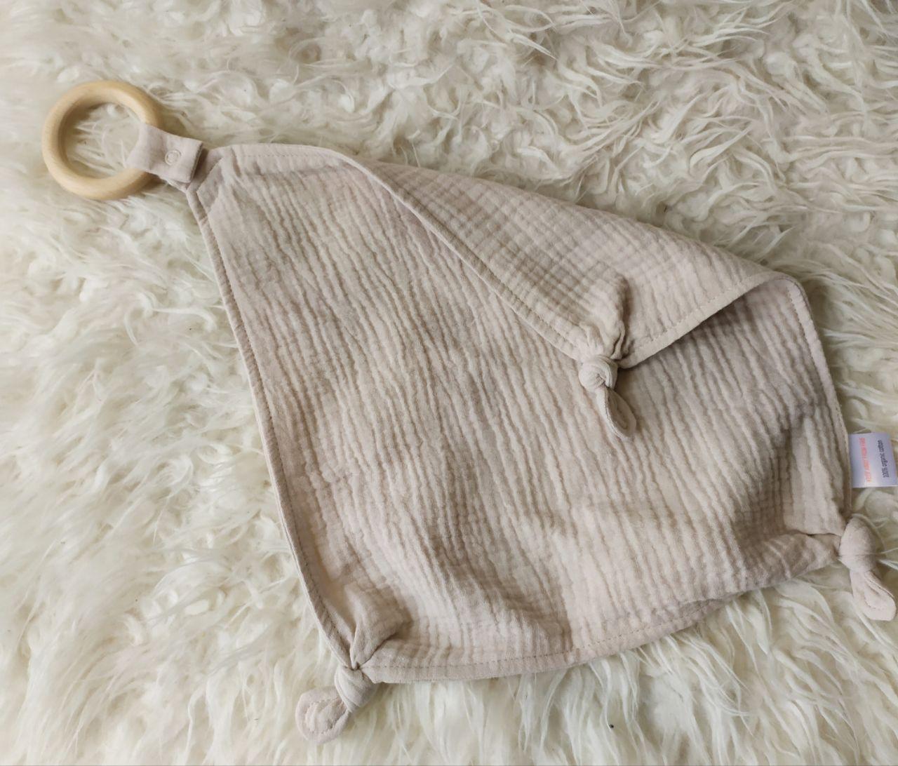 Деревянный эко прорезыватель для зубов Baby Lounge и полотенце Бежевый - фото 5 Деревянный эко прорезыватель для зубов Baby Lounge и полотенце Бежевый - фото 5