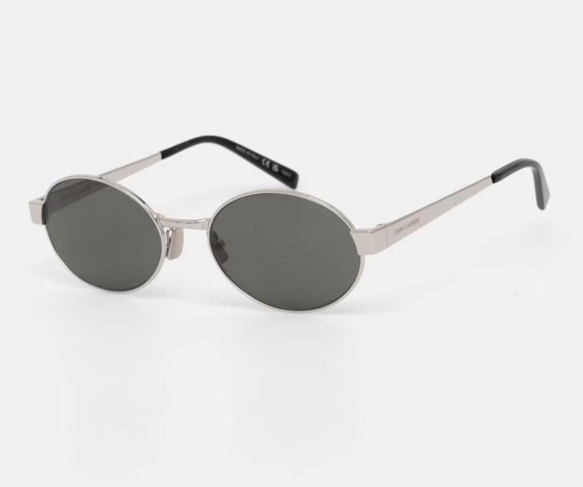 Солнцезащитные очки унисекс Saint Laurent SL 692002 (78210008) Солнцезащитные очки унисекс Saint Laurent SL 692002 (78210008)