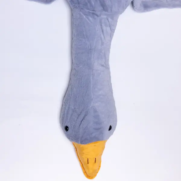 Подушка-игрушка Гусь-обнимусь с пледом 100х180 см Серый - фото 3