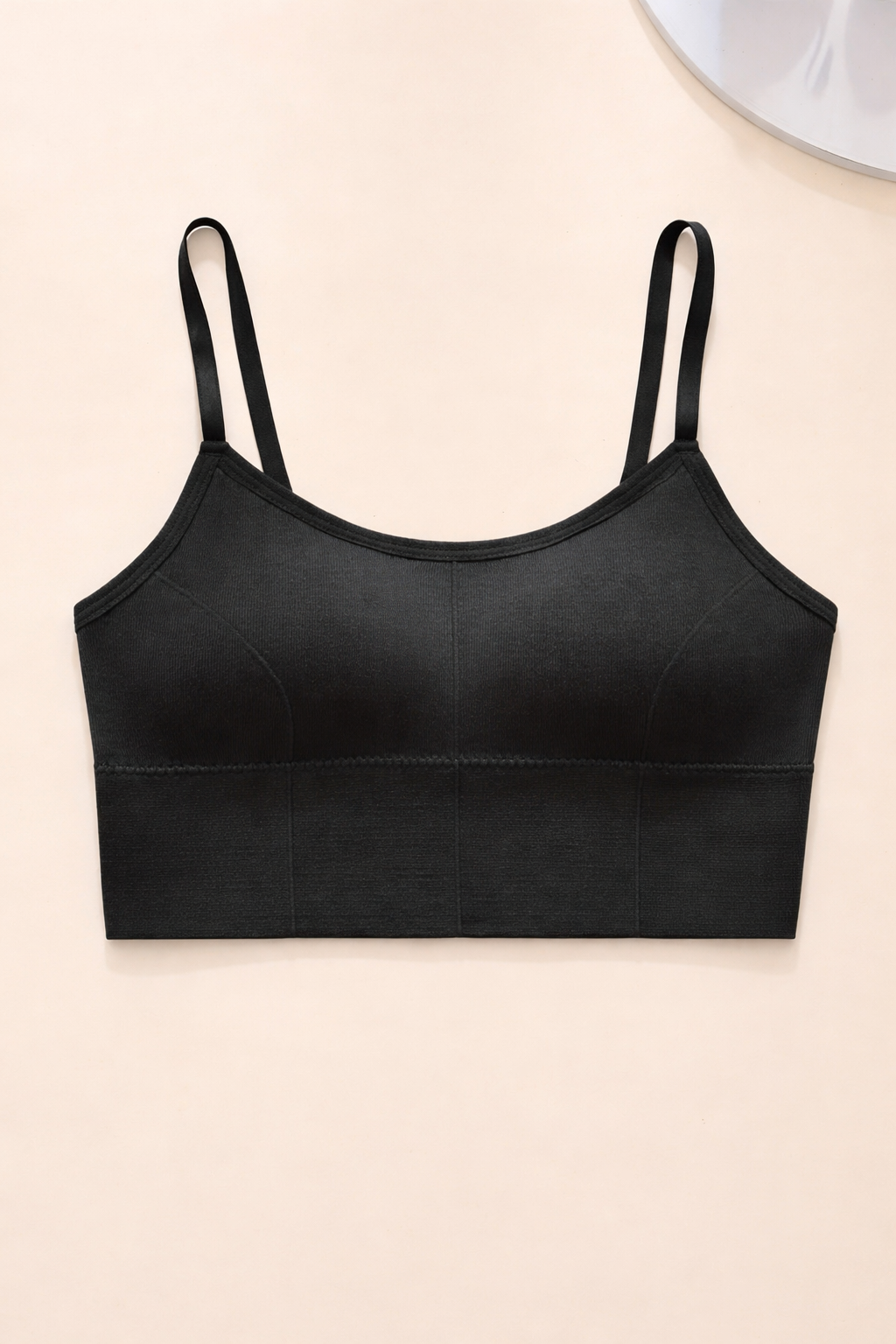 Майка-топ женская базовая на тонких бретелях бесшовная S Черный (907787)