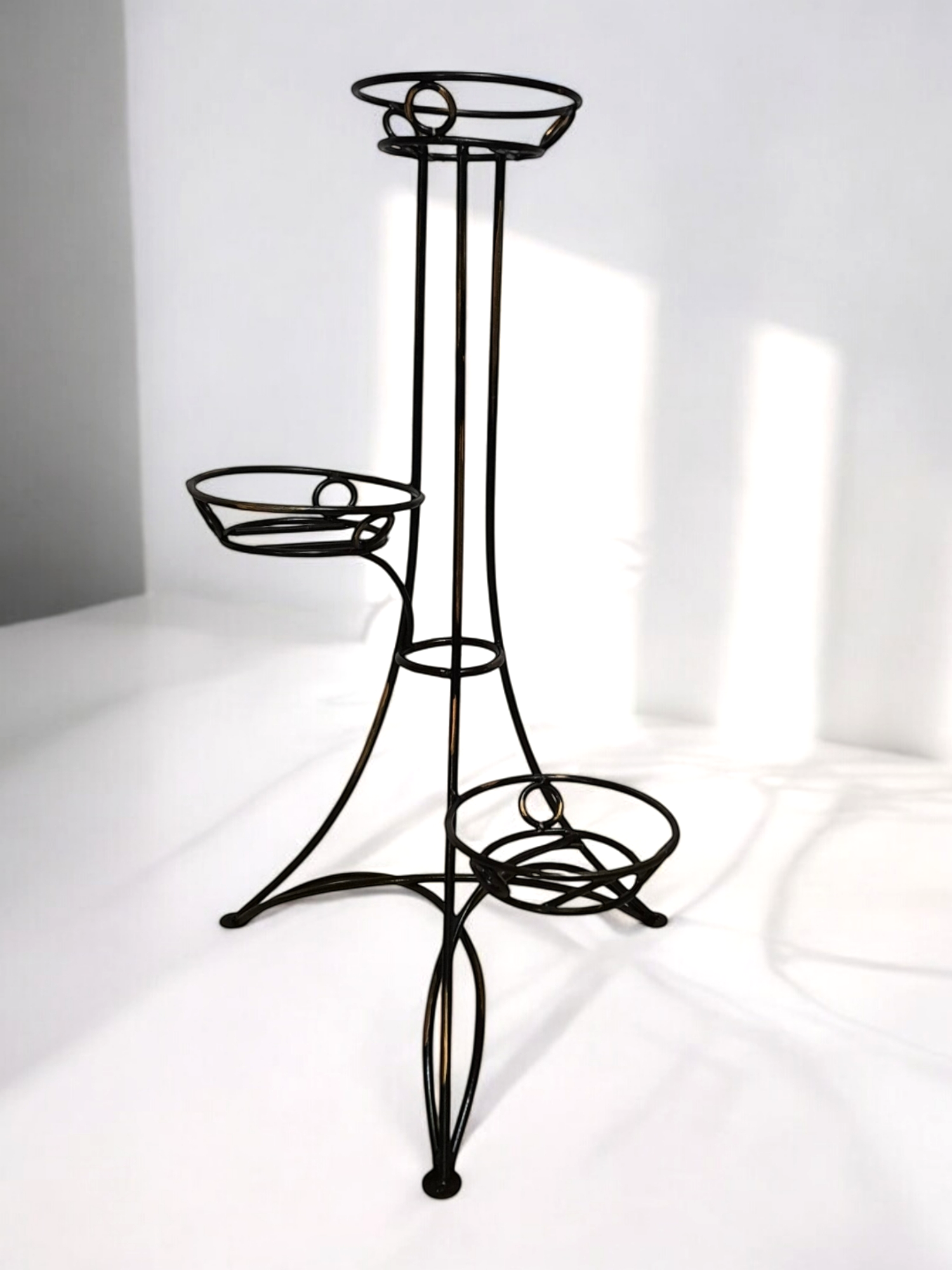 Підставка для квітів кована на три гірки (25442228)