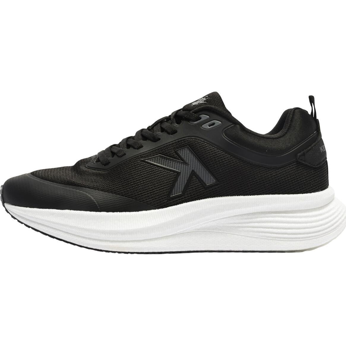 Кросівки Kelme р. EU-46 Чорно-білий (8535YX5078.9000)