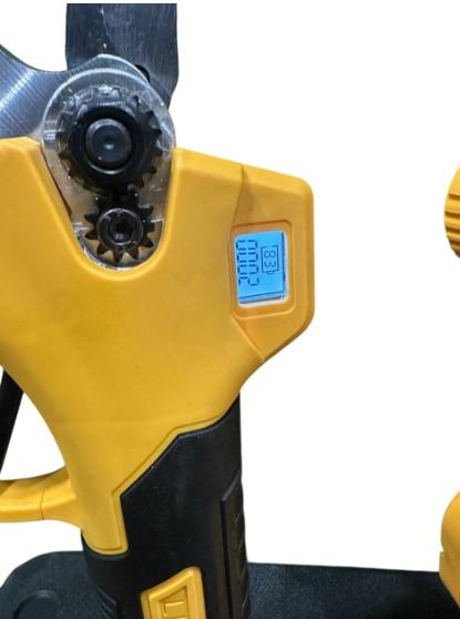 Пилка міні акумуляторназ секатором Kraffec KT/BCD-360I 48V 6 Ач (37737) - фото 5 Пилка міні акумуляторназ секатором Kraffec KT/BCD-360I 48V 6 Ач (37737) - фото 5