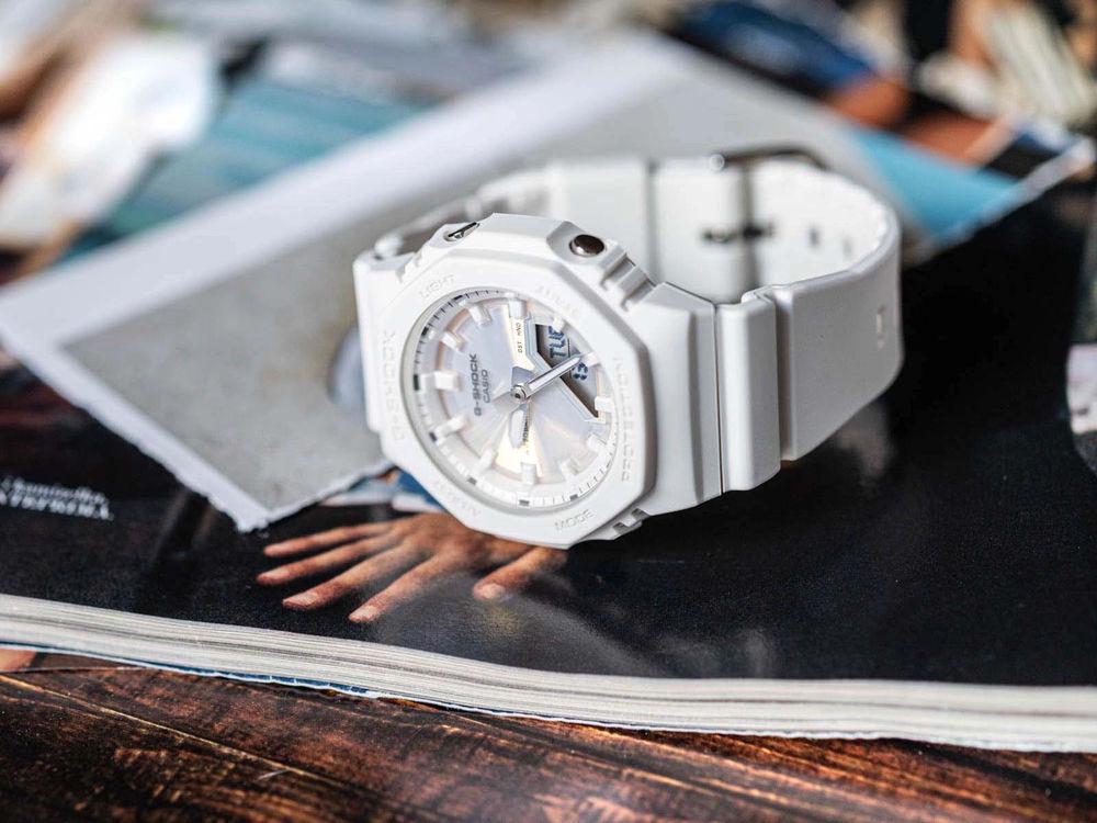 Часы Casio G-SHOCK GMA-P2100PC-7AER (9930) - фото 2 Часы Casio G-SHOCK GMA-P2100PC-7AER (9930) - фото 2