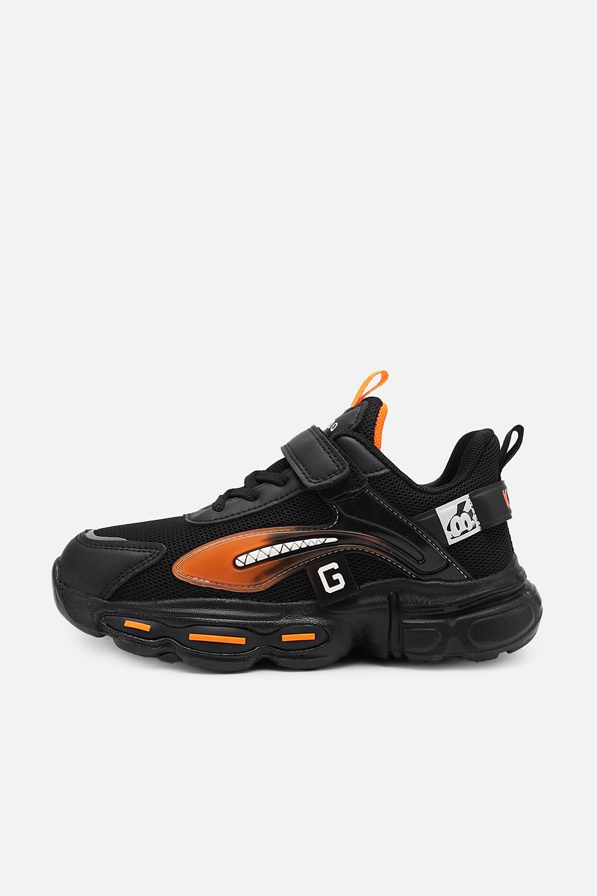 Кроссовки на плоской подошве для мальчика цвет черный 32