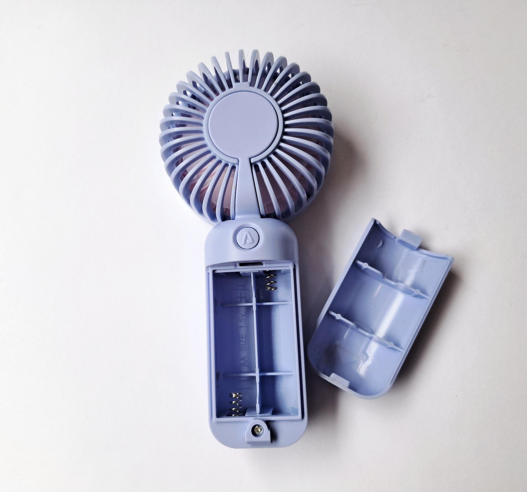 Вентилятор портативний від 2 батарей АА Фіолетовий (W-5010) - фото 4