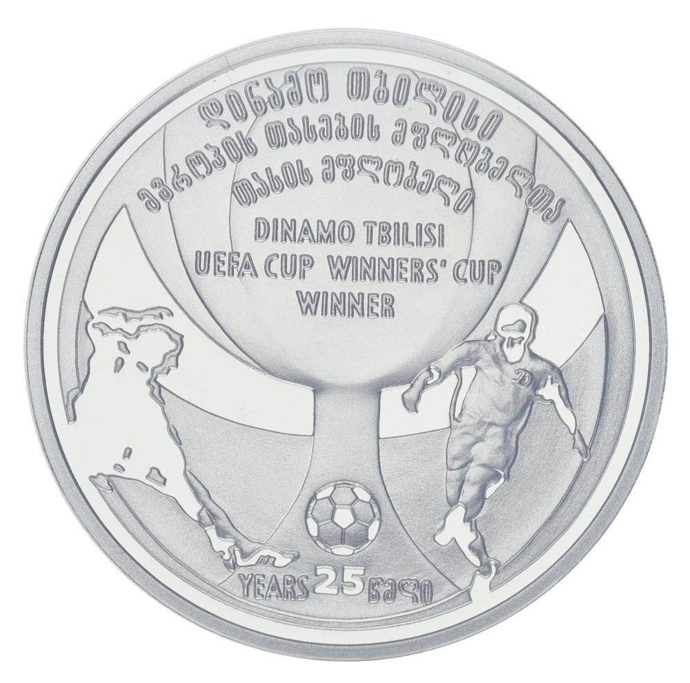 Коллекционная монета Грузия 2 лари 2006 UNC Футбол Футбольный клуб Динамо Тбилиси (М21226) Коллекционная монета Грузия 2 лари 2006 UNC Футбол Футбольный клуб Динамо Тбилиси (М21226)
