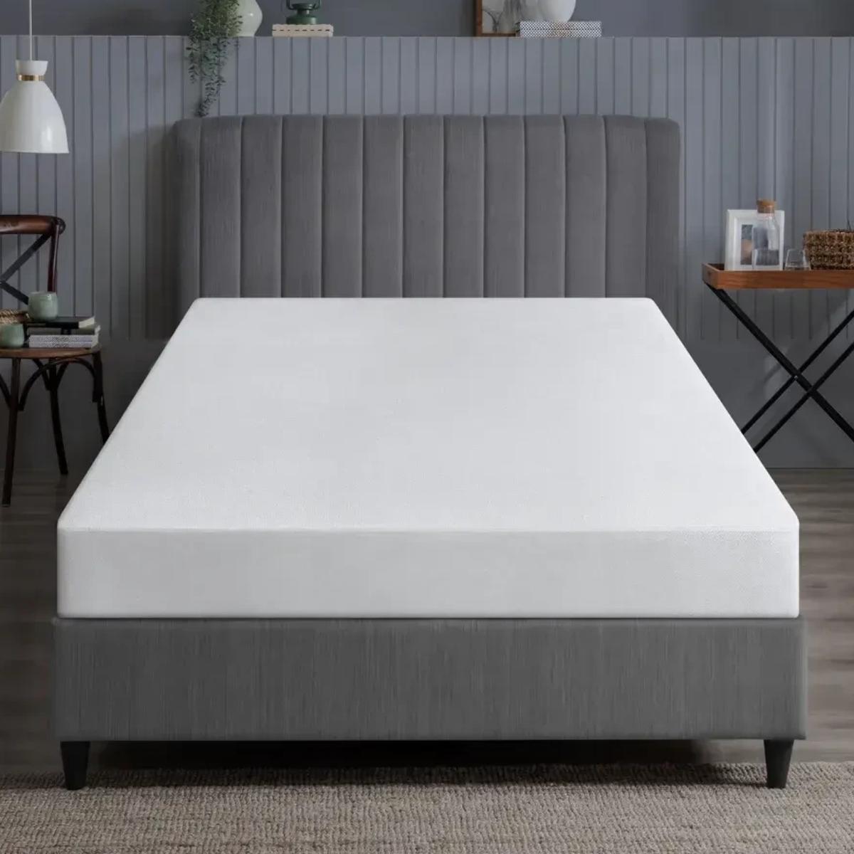 Наматрасник непромокаемый Mattress Protectorна резинке 180х200х30 см (R94699-180)