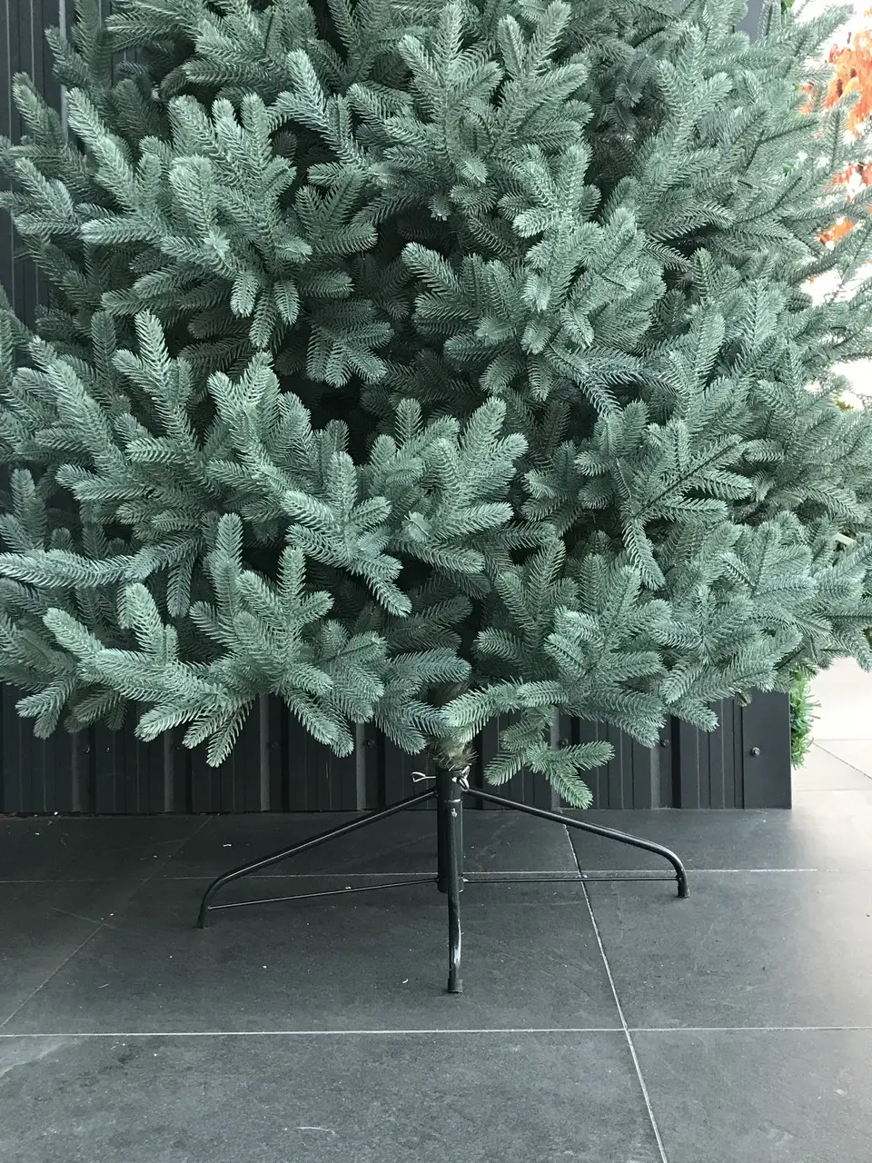 Елка искусственная HVOYA Super Traditional литая пышная 220 см Голубой (215S/220/B) - фото 2 Елка искусственная HVOYA Super Traditional литая пышная 220 см Голубой (215S/220/B) - фото 2