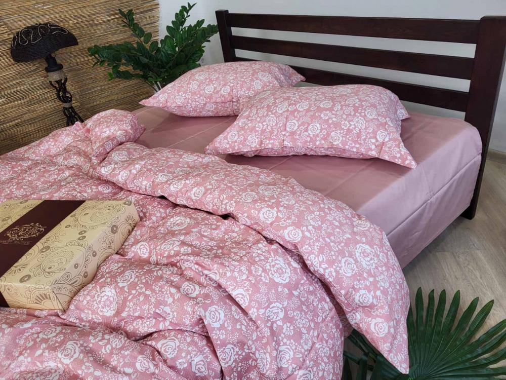 Комплект постельного белья на резинке MUSCAT ROSE сатин Premium семейный/наволочки 50х70/70х70 см (6359)