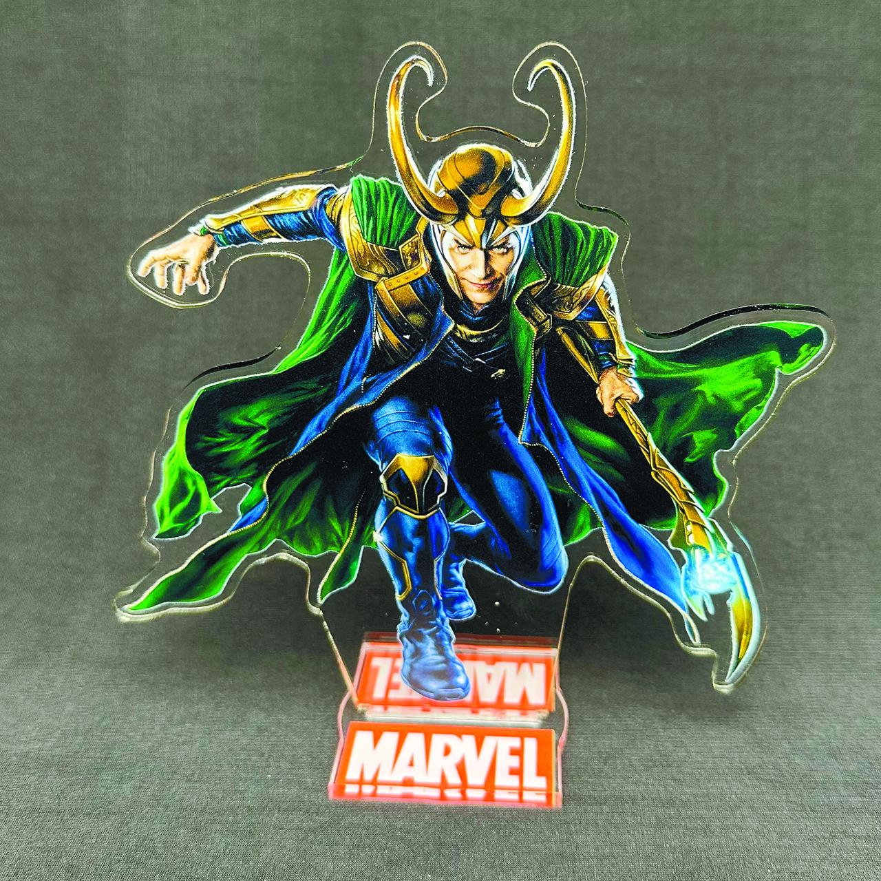 Фігурка колекційна акрилова Marvel Локі 15 cм (2502471398)