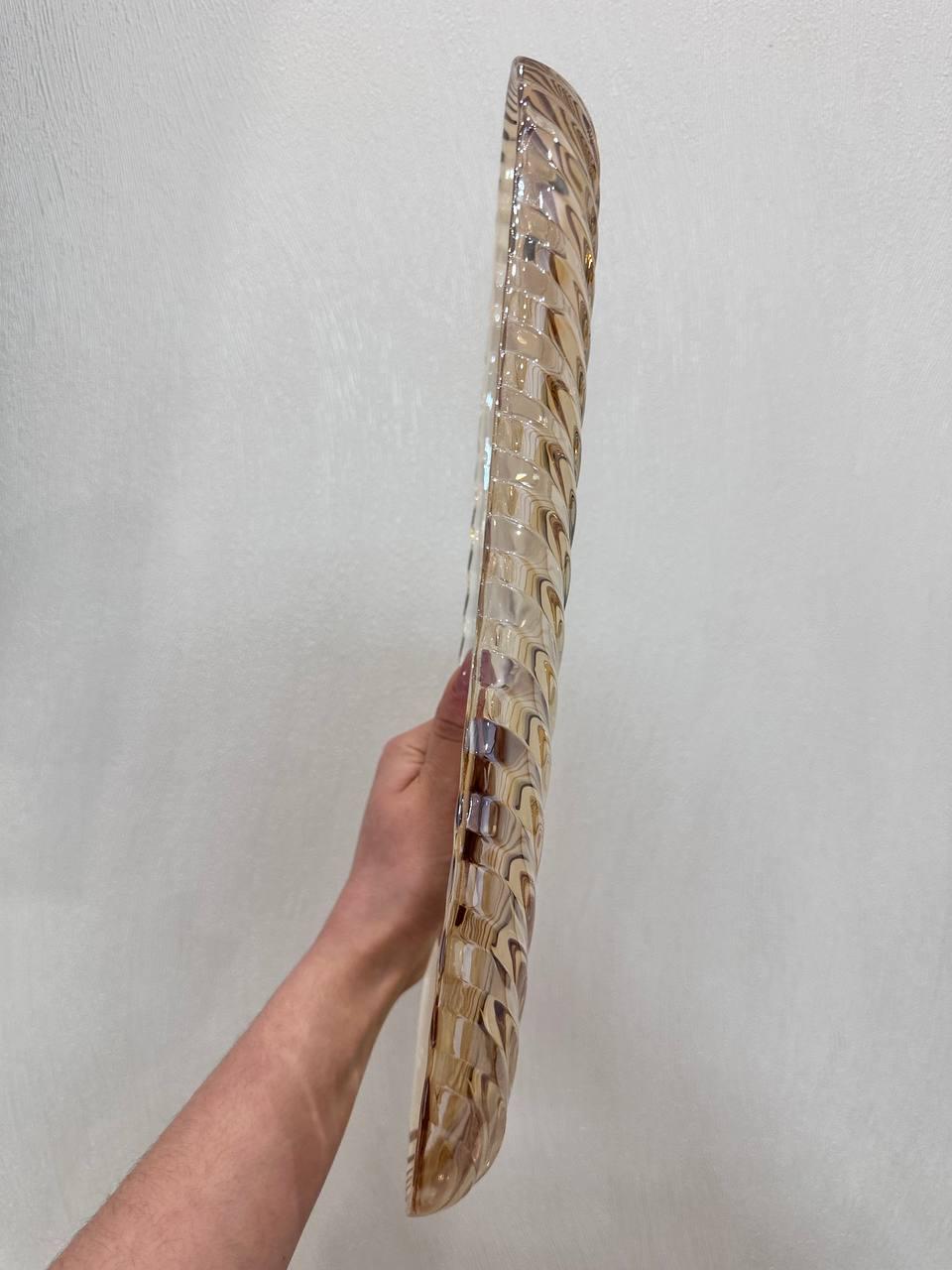 Блюдо сервировочное Lirmatur Гофре стекло 39 см Золотистый (17660750) - фото 6 Блюдо сервировочное Lirmatur Гофре стекло 39 см Золотистый (17660750) - фото 6