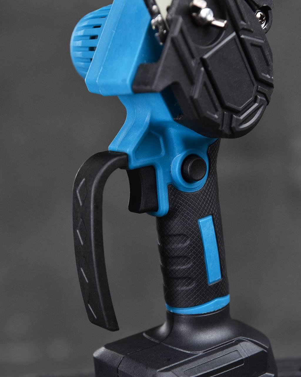 Комплект аккумуляторного электро инструмента для сада Makita 2в1 пила и секатор 48 V в чемодане - фото 3 Комплект аккумуляторного электро инструмента для сада Makita 2в1 пила и секатор 48 V в чемодане - фото 3