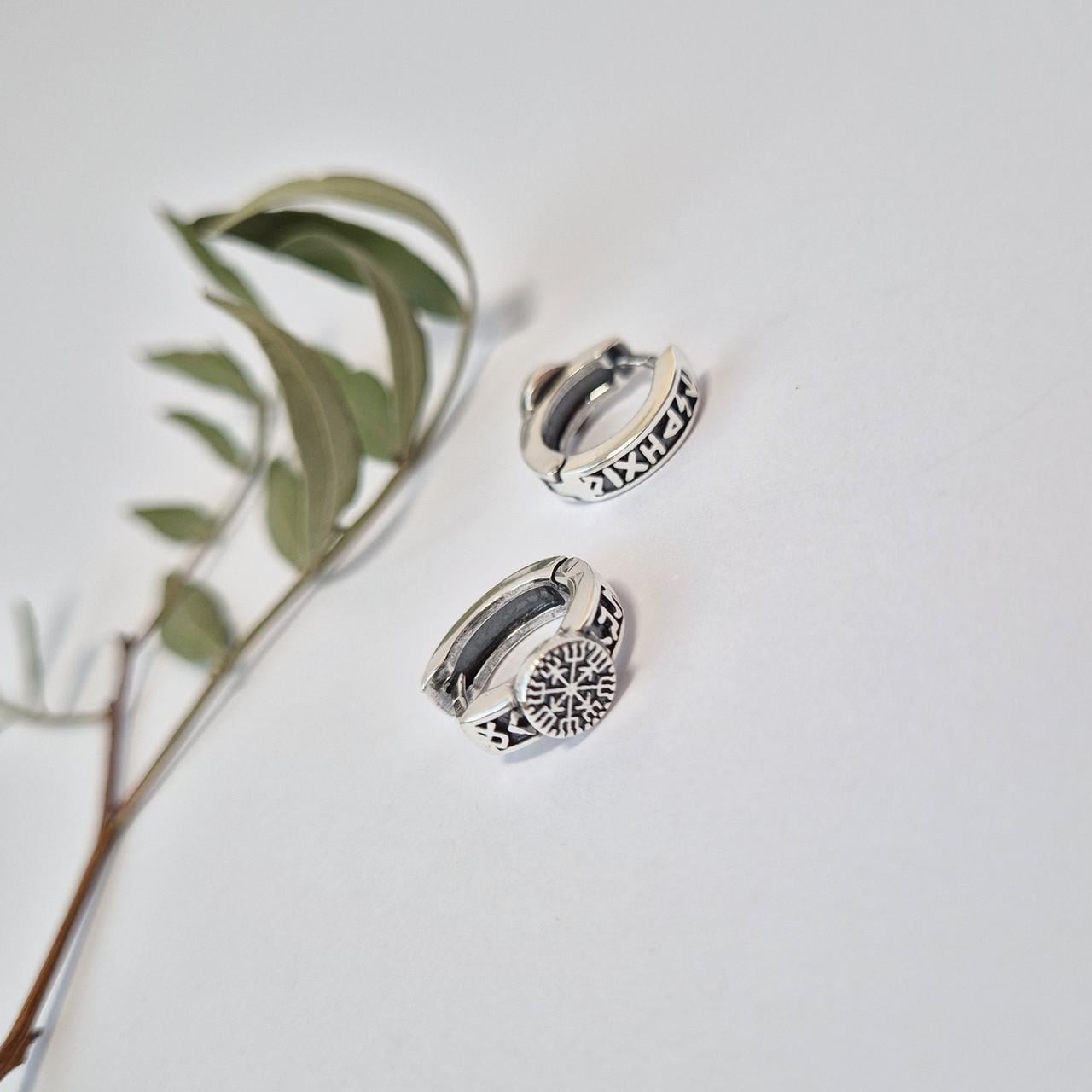 Серьги кольца с рунами 10 мм серебро 925 пробы черненное 4,90 г (5521ч)