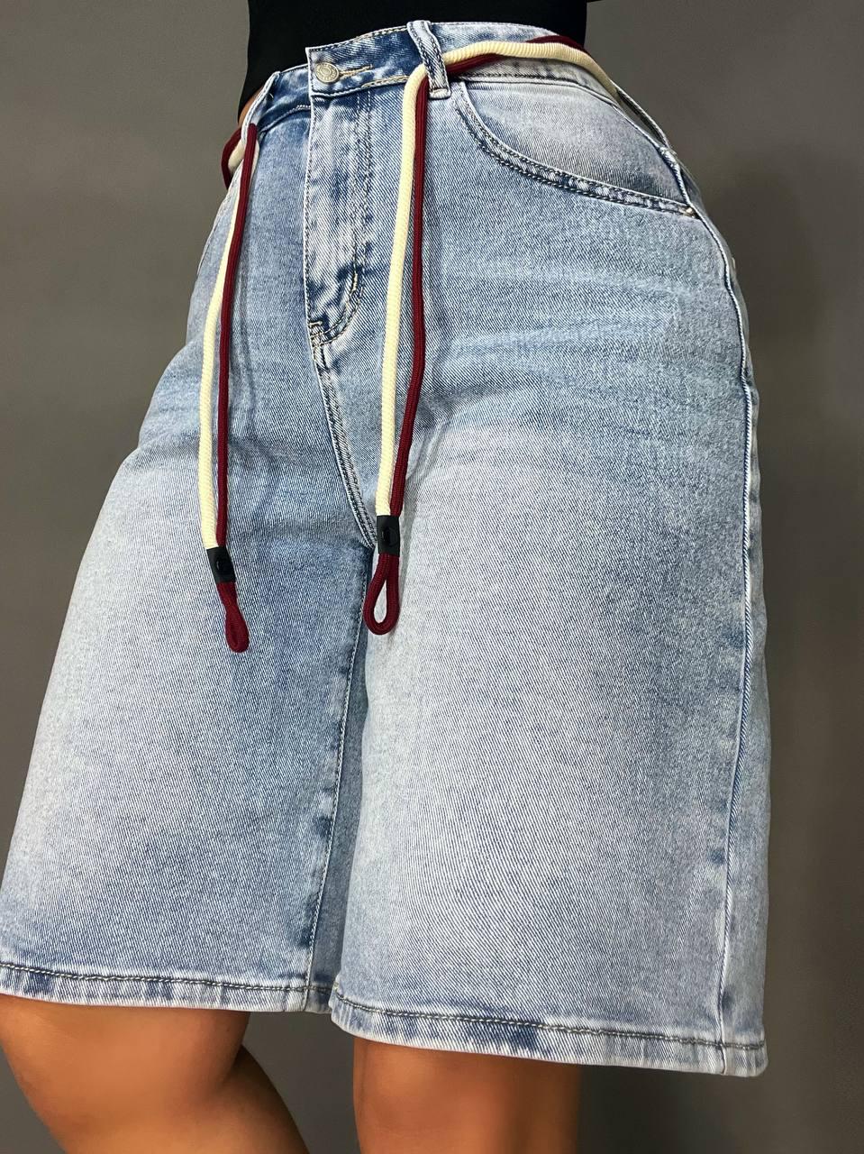 Шорты женские джинсовые Liana 4-011 бермуды широкие длина до колен пояс веревка стрейчевые р. 26 Голубой (3929) - фото 5 Шорты женские джинсовые Liana 4-011 бермуды широкие длина до колен пояс веревка стрейчевые р. 26 Голубой (3929) - фото 5