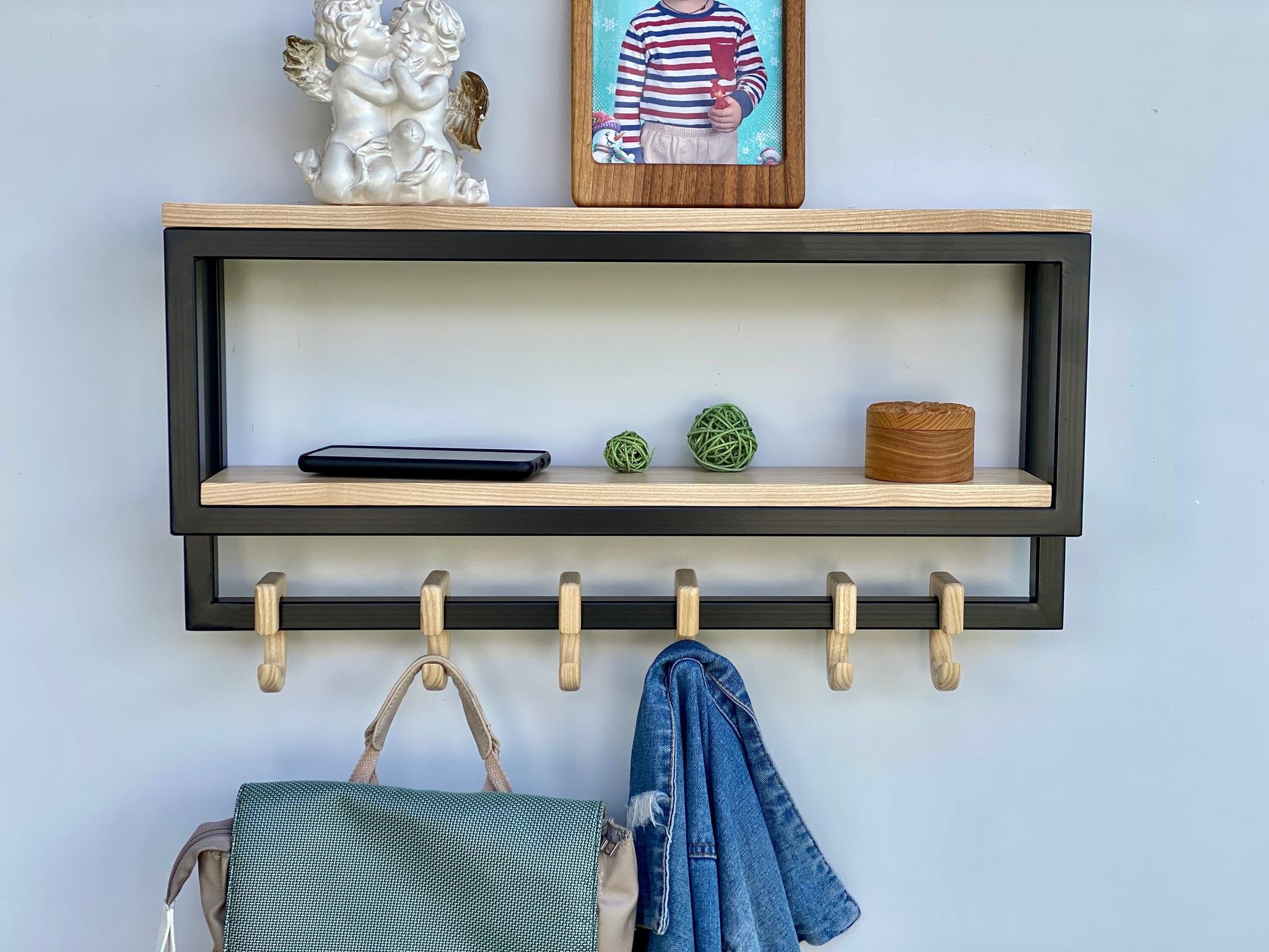 Полка-вешалка из дерева и металла в прихожую с 6 деревянными крючками 60х28,5х10 см (ML-15.3) - фото 8 Полка-вешалка из дерева и металла в прихожую с 6 деревянными крючками 60х28,5х10 см (ML-15.3) - фото 8
