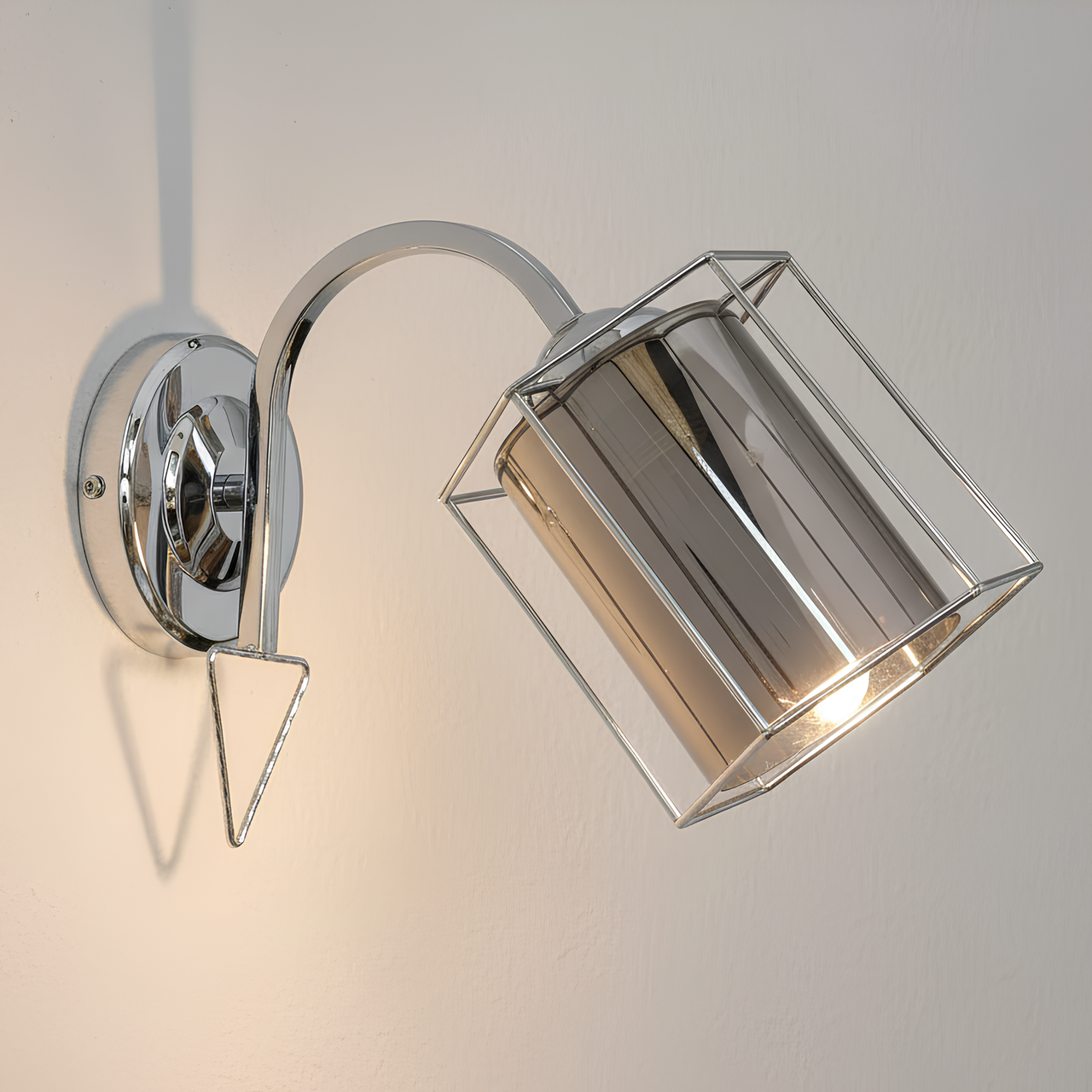 Бра Valeso с металлическим каркасом под одну лампу Е27 Хром (B-91179B/1)