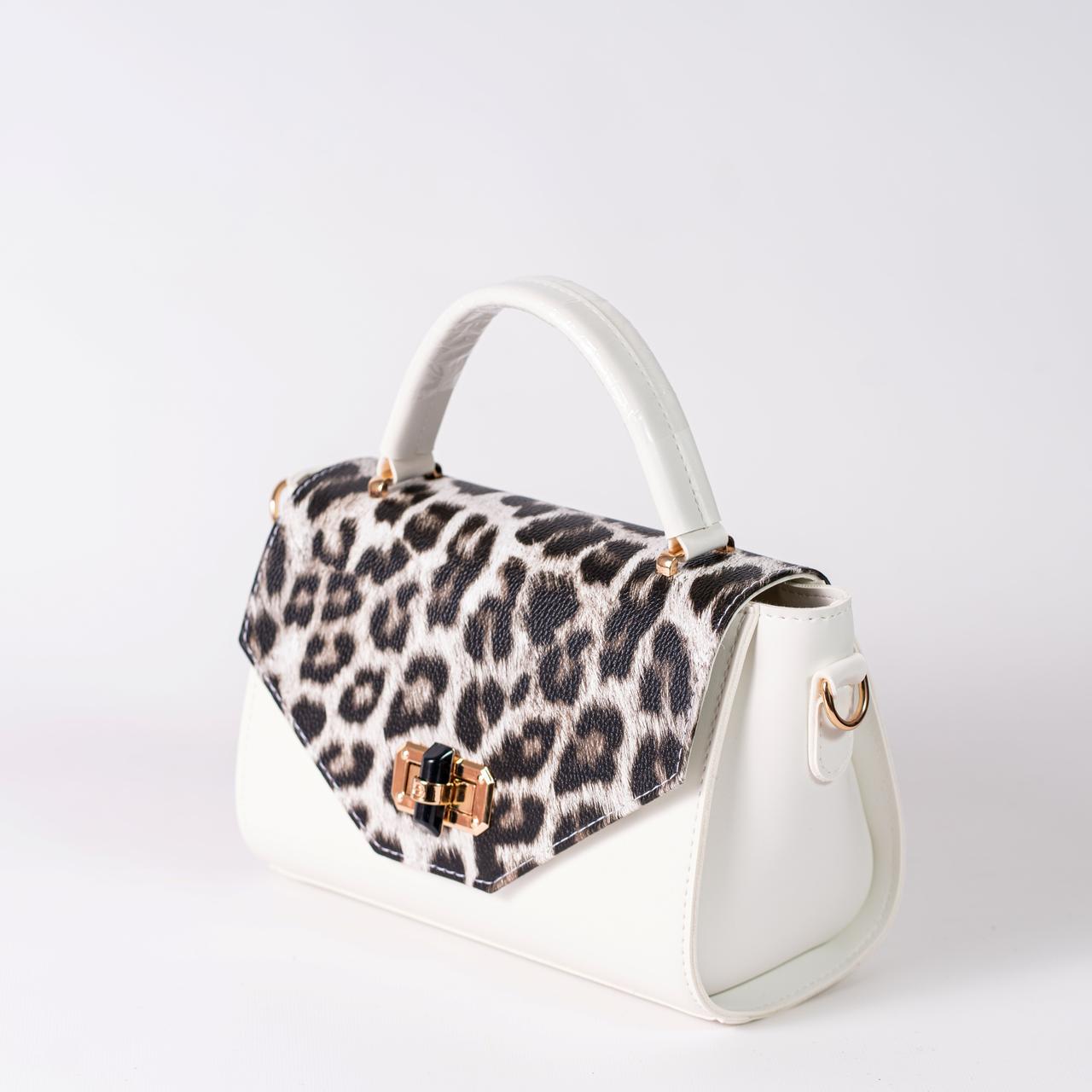 Сумка женская с клапаном леопард XENIA № 38-24 из эко-кожи Белый - фото 2