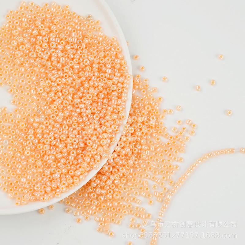 Бисер Блестящий 2 мм 50 г Шампань (БР0002л19)