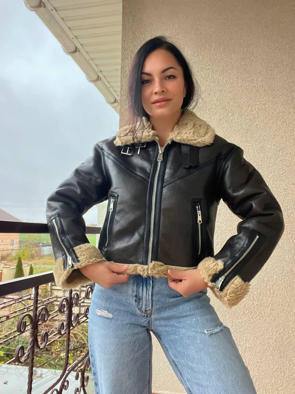 Дублянка жіноча Aftf Basic 2407 коротка блискавка з хутром екозамша M Темно-коричневий (3124) - фото 6