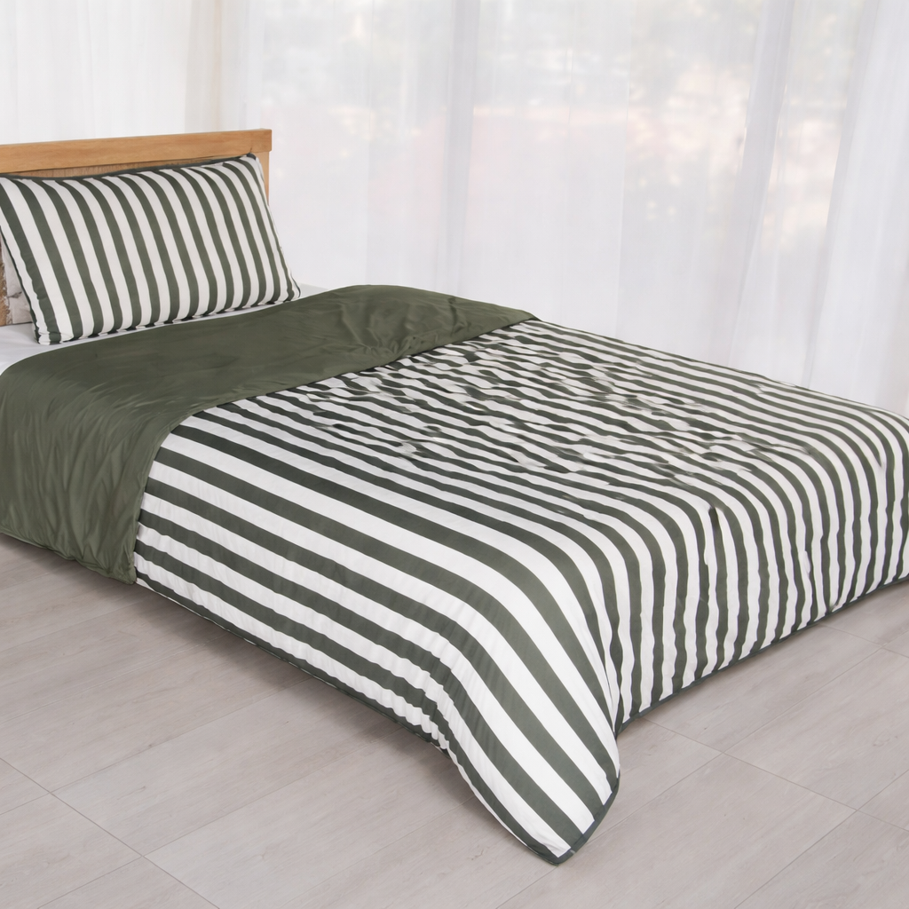 Комплект туристический Novitesse подушка и одеяло в чехле 40x60 см и 135x200 см (Т-0001)