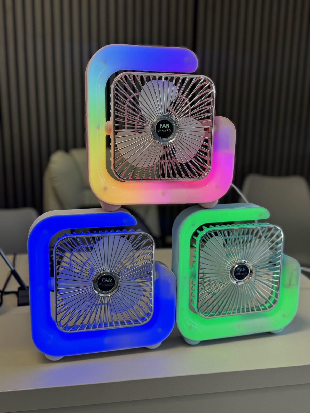 Вентилятор-нічник акумуляторний квадратний G з підсвіткою/USB для дому/офісу/подорожей (6-18-G-USB) - фото 2 Вентилятор-нічник акумуляторний квадратний G з підсвіткою/USB для дому/офісу/подорожей (6-18-G-USB) - фото 2