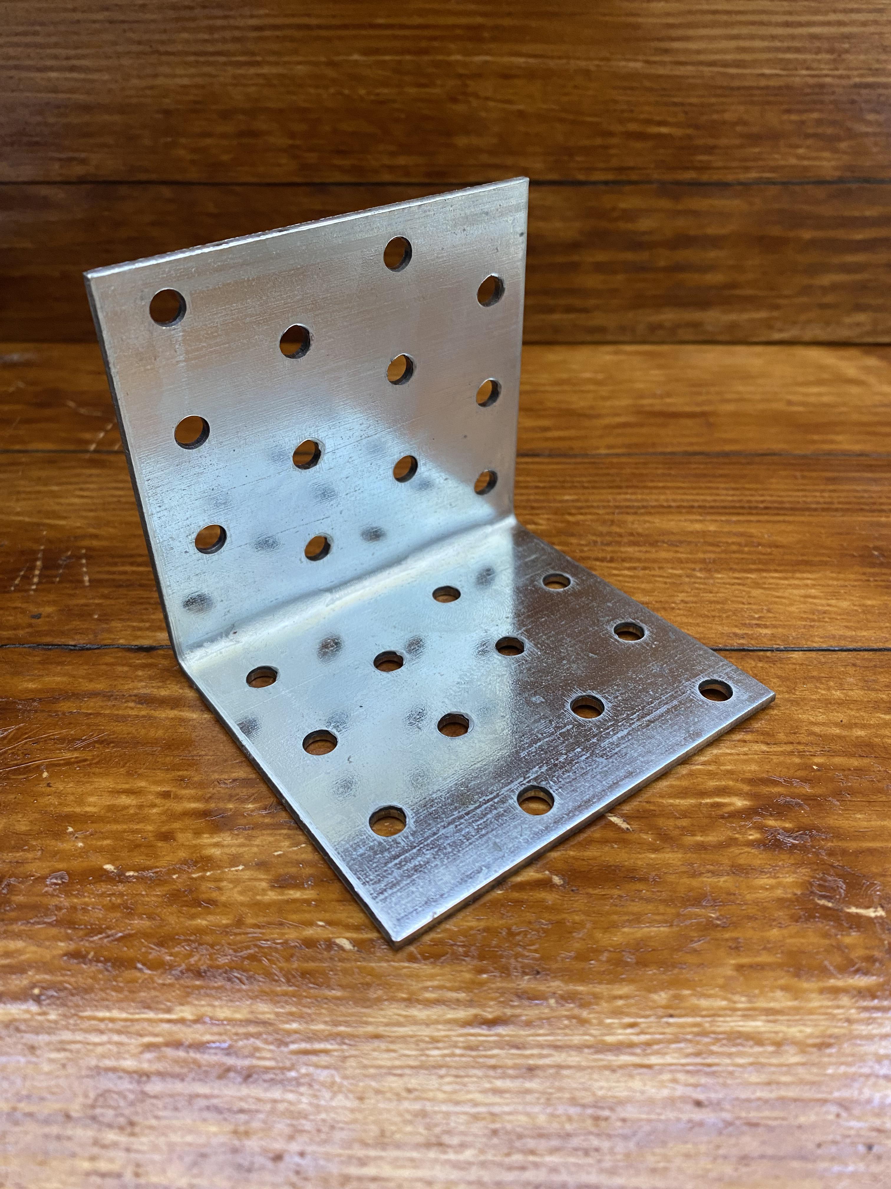 Кутник панельний 70х70х80х2 мм (МВ84)