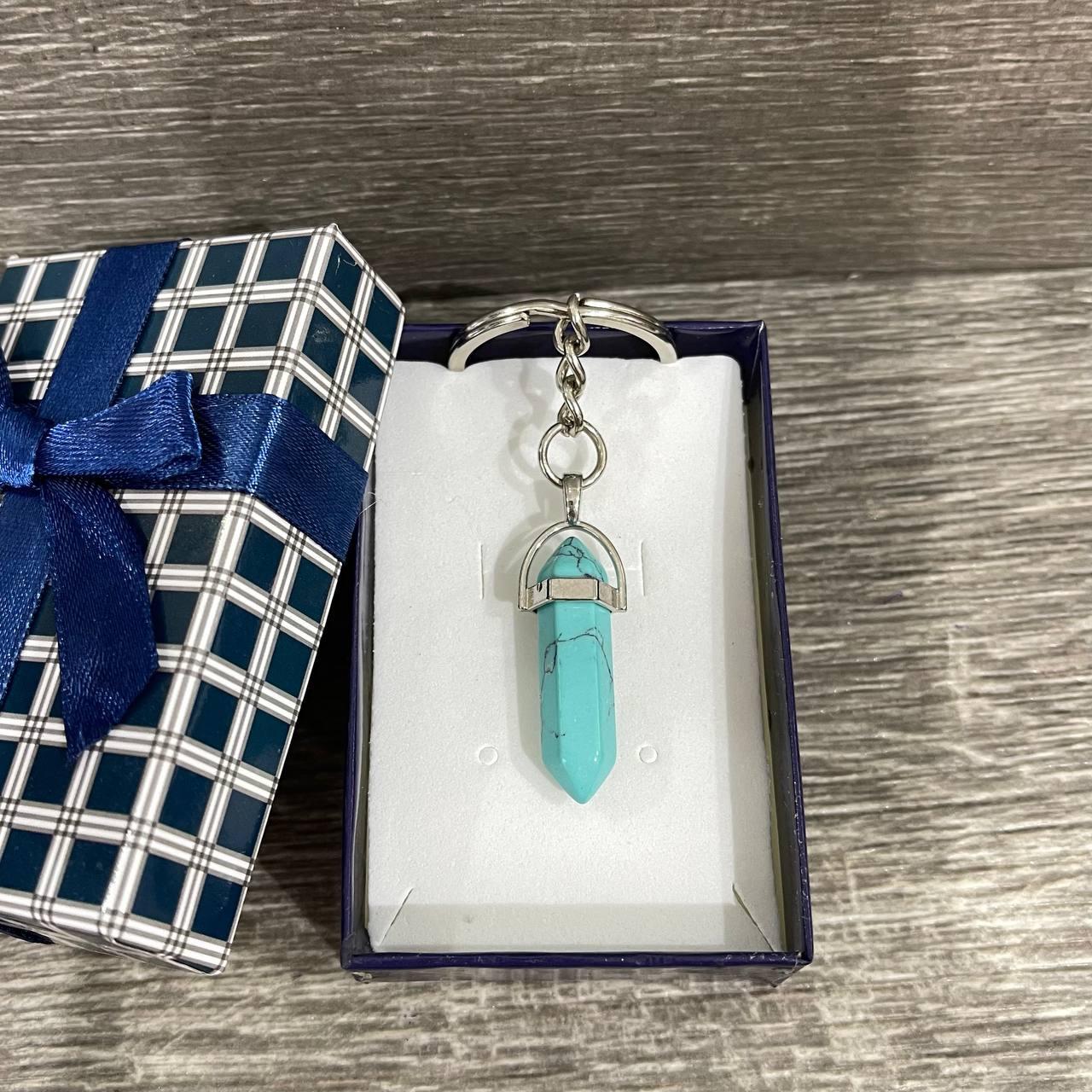 Кулон с натуральным камнем бирюза шестигранник 4 см на брелке для ключей (74135764)