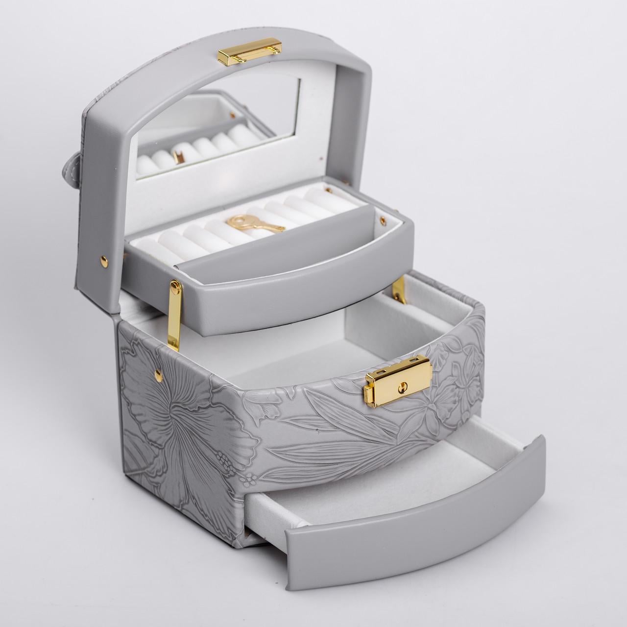 Шкатулка для украшений из эко кожи с замком 3 яруса (6692)