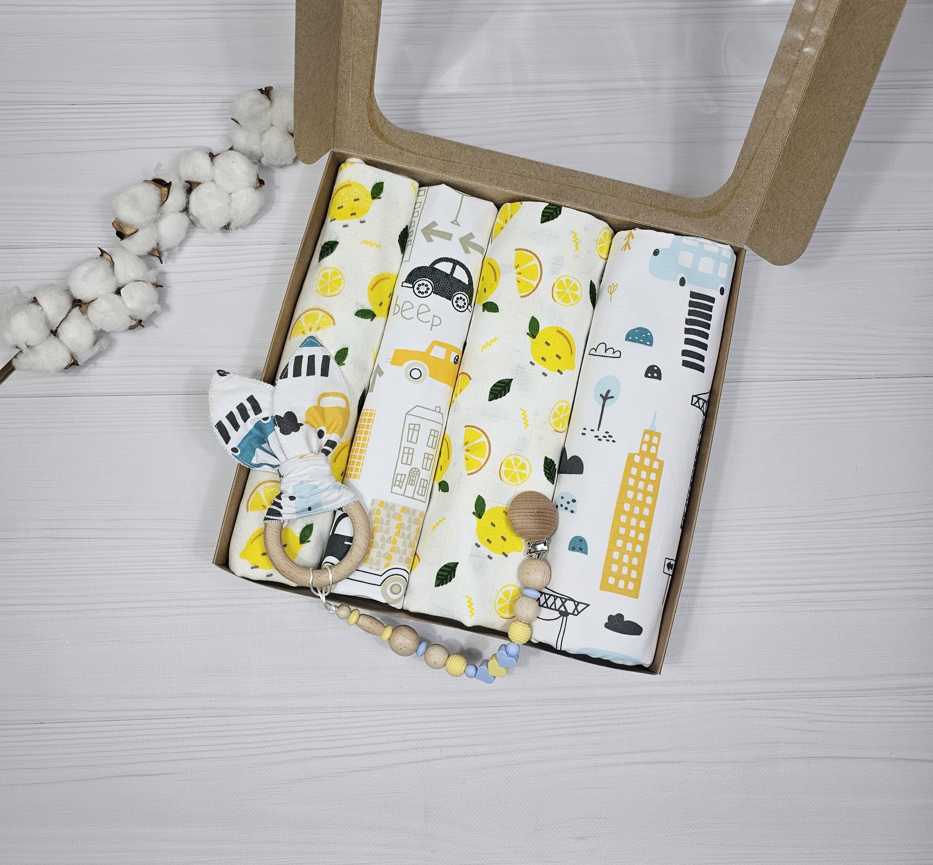 Набор пеленок a.l.babybox Машины в городе с грызунком 6 ед. (23742100) Набор пеленок a.l.babybox Машины в городе с грызунком 6 ед. (23742100)