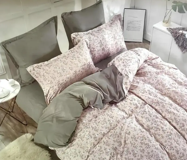 Комплект постельного белья сатин Laura-Grand 17 евро с 4 наволочками Зеленый с узорами (2914392730)