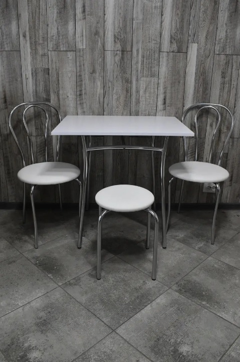 Кухонний комплект Tulipan Тріо стіл/стільці 2 шт./табурет в хром-корпусі 60х80х75 см Білий (28374368)