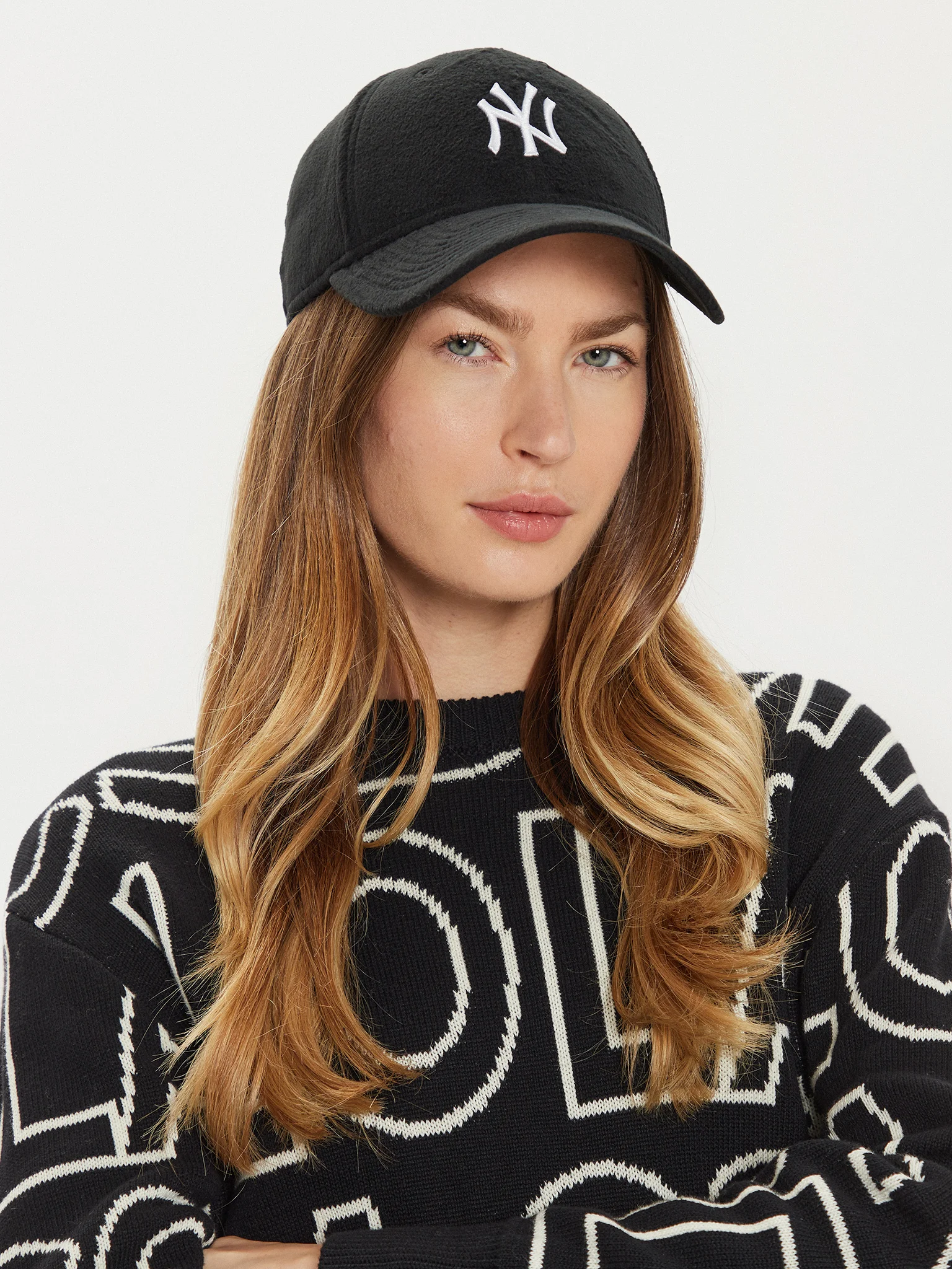 Бейсболка New Era WMNS COSY 940 NYY One Size Черный (7d60565258)