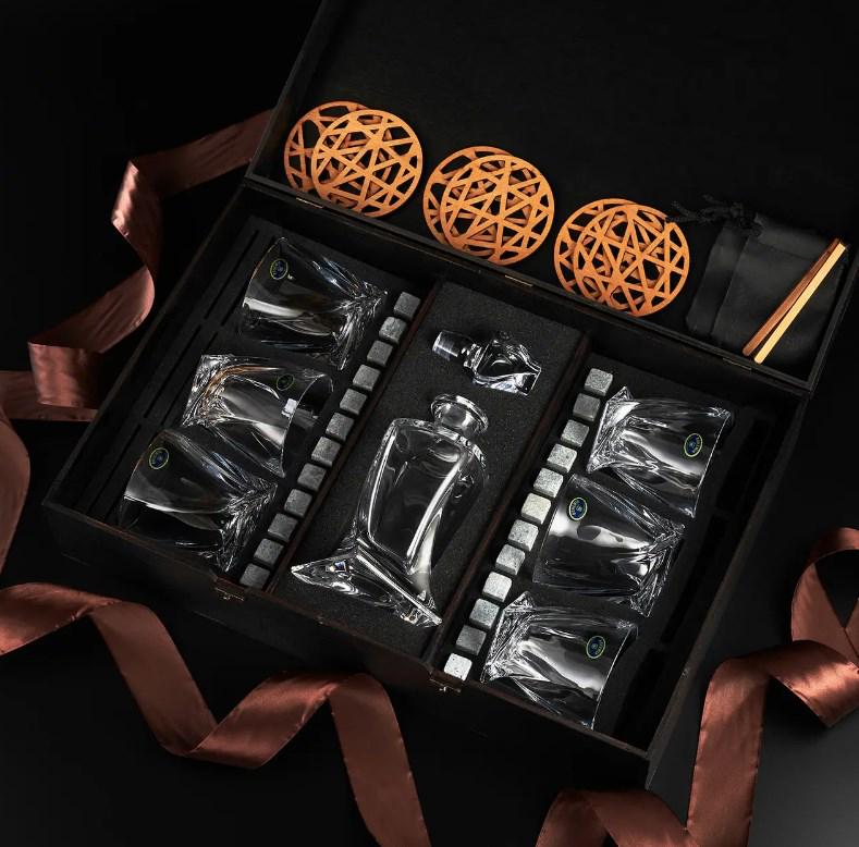 Подарочный набор для алкоголя камни для виски Whiskey Stones 24 шт./6 хрустальных стаканов Bohemia Quadro 340 мл и графин 500 мл - фото 3