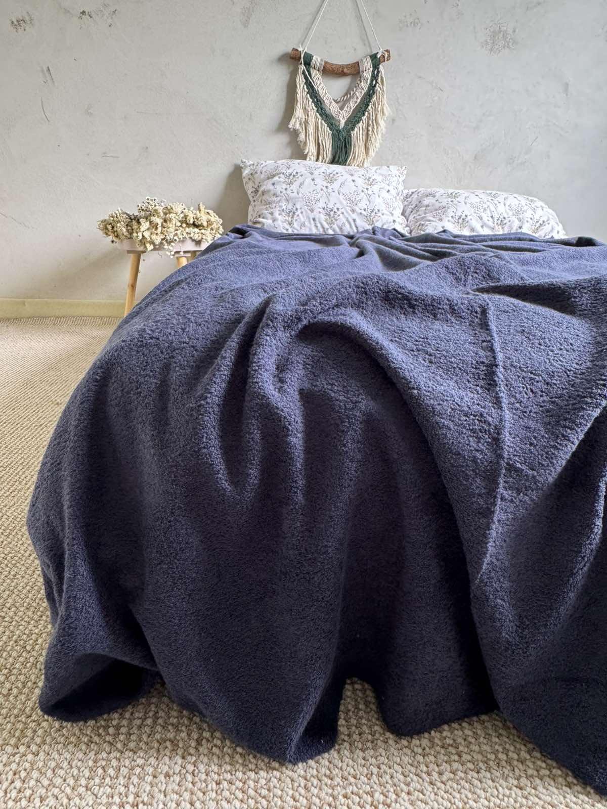 Простинь-покривало махрове ZEINTEX MADEIRA бавовняне 150х220 см Синій (26992624) - фото 6 Простинь-покривало махрове ZEINTEX MADEIRA бавовняне 150х220 см Синій (26992624) - фото 6