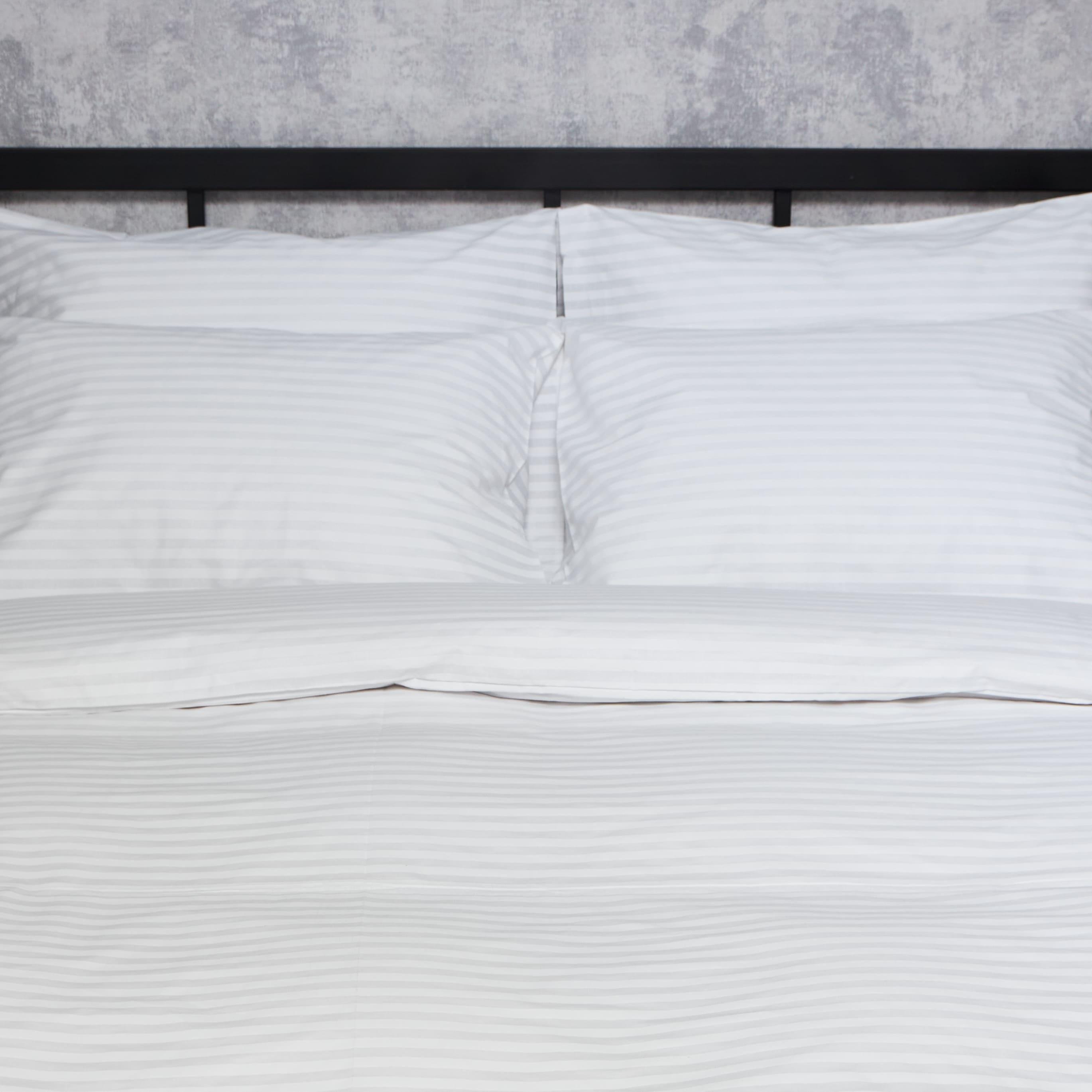 Набір наволочок Moon&Star Gold Люкс White Harmony бязь 70х70 м/2 шт. (MS-840001031) Набір наволочок Moon&Star Gold Люкс White Harmony бязь 70х70 м/2 шт. (MS-840001031)