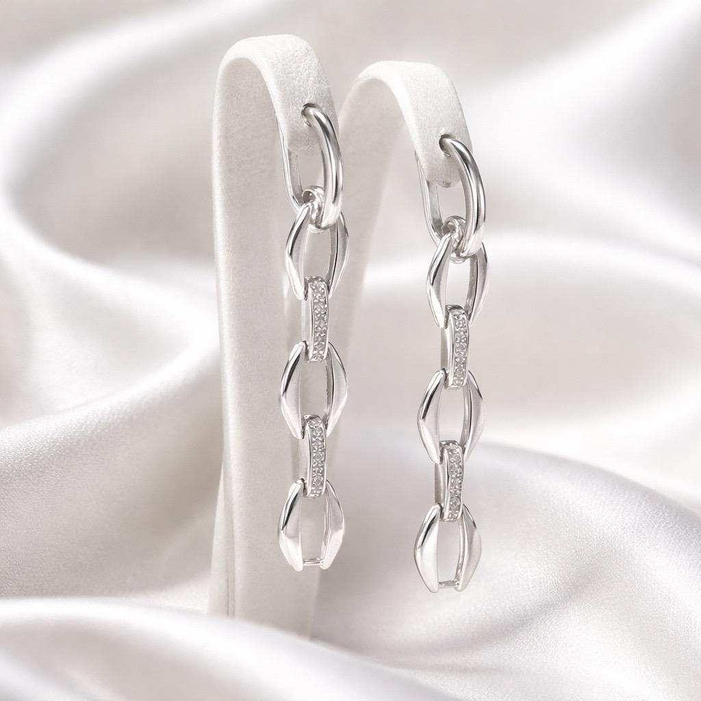 Серьги серебряные LoveR подвесные с цепочными элементами и фианитами с английским замком