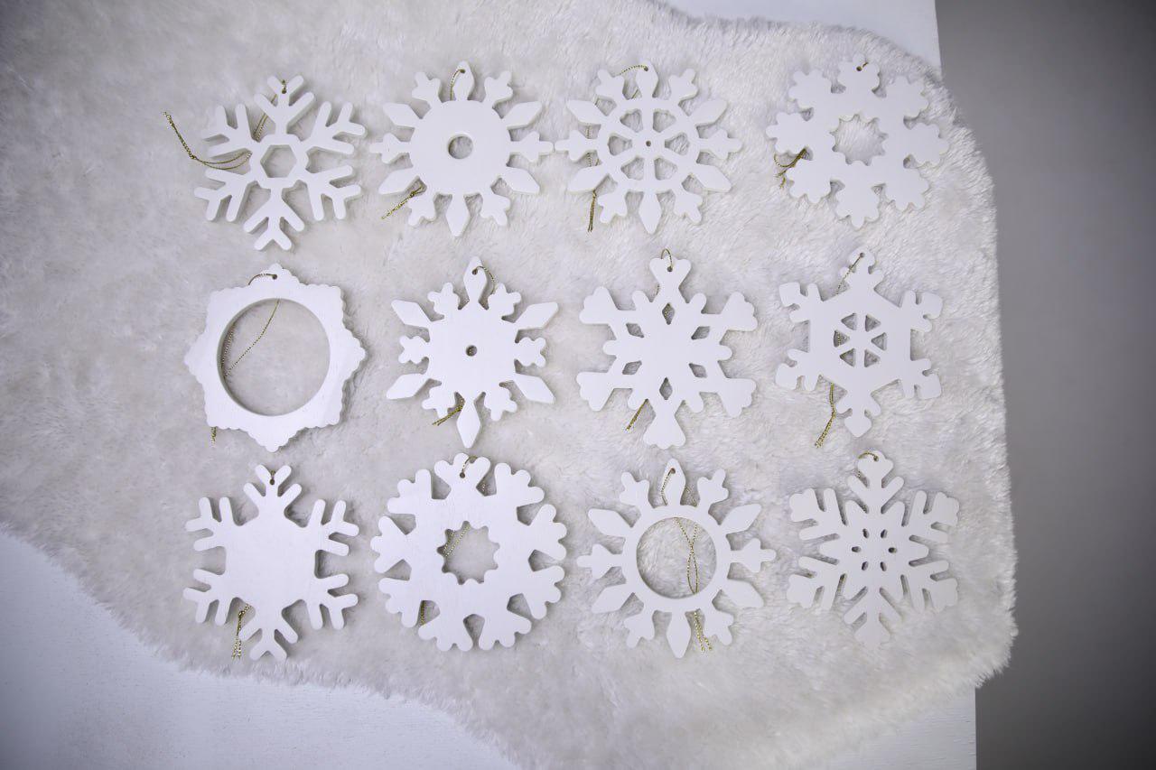 Снежинки украшения новогодние подвесные из фанеры 12 шт. D10x0,5 см Белый (WD-198.5)