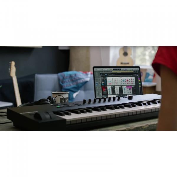 MIDI клавиатура Native Instruments Komplete Kontrol A61 - фото 5