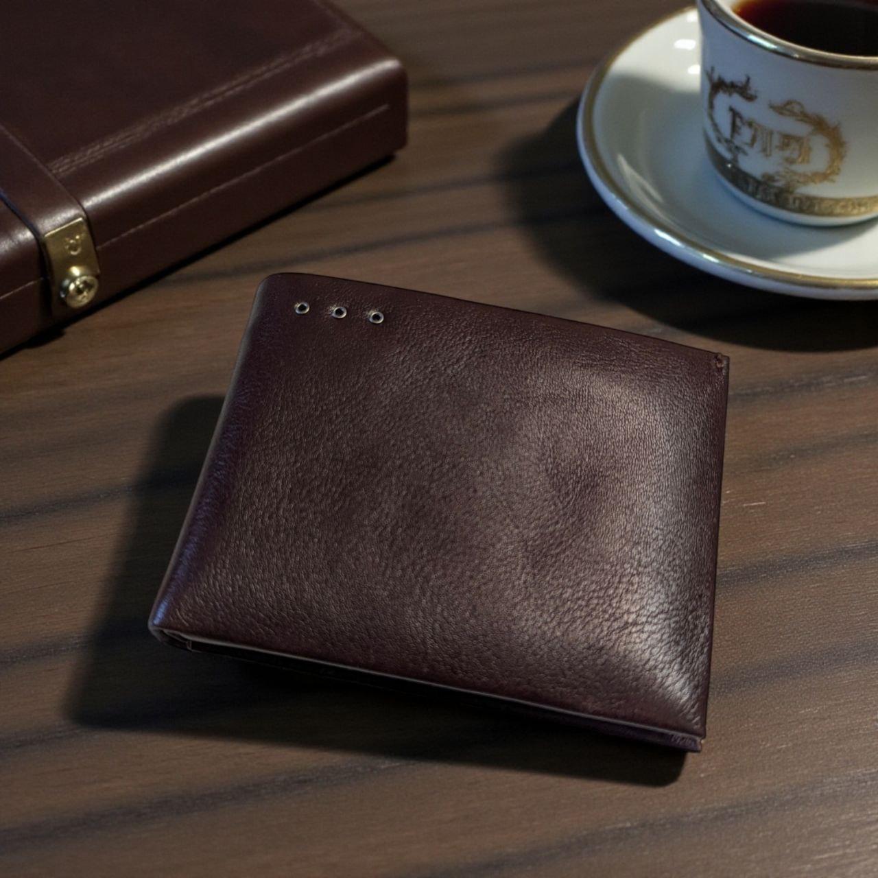 Кошелек кожаный на магните с зажимом для денег 11х9 см PY-8070-188 Коричневый